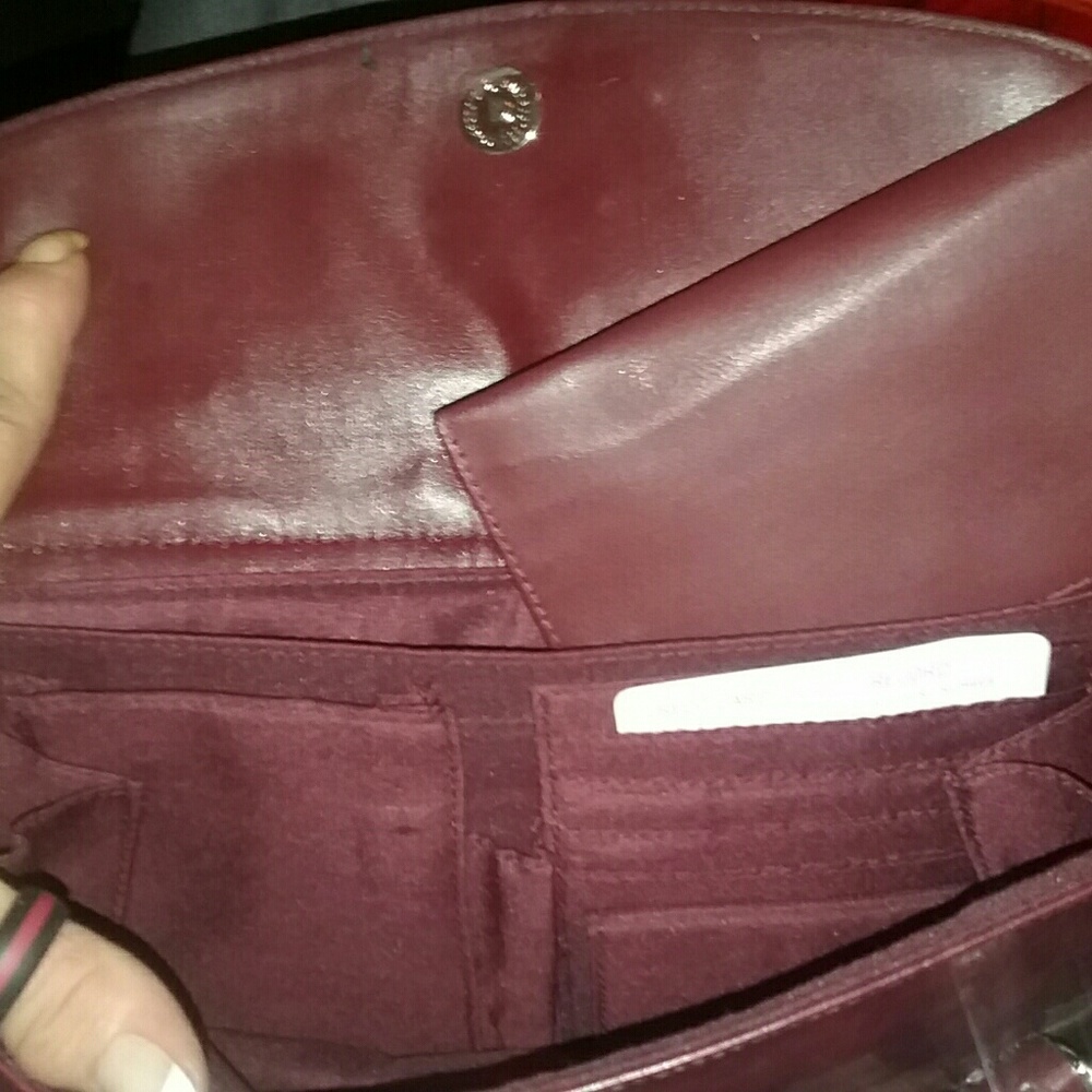 Handbag - Picture 2 of 3